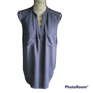 Torrid Plus Sz Blouse top shirt Sz 1 14/16-.dressy, gray, lace